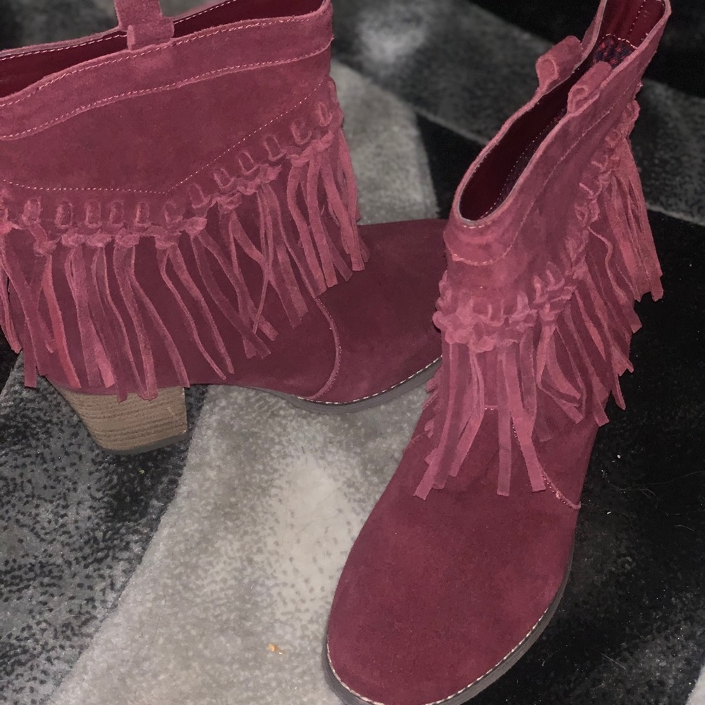 Sbicca Vintage collection booties
